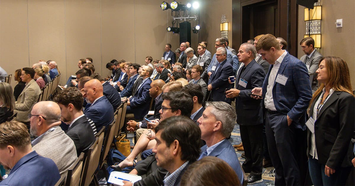 potomac-officers-club-panel-audience-popular-govcon GovCon industry audience. Potomac Officers Club events draw large crowds of GovCon industry members.